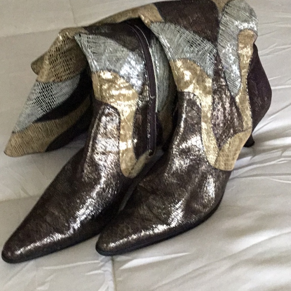 Gaston knee high boots. Bought at Nordstrom Size 8 medium